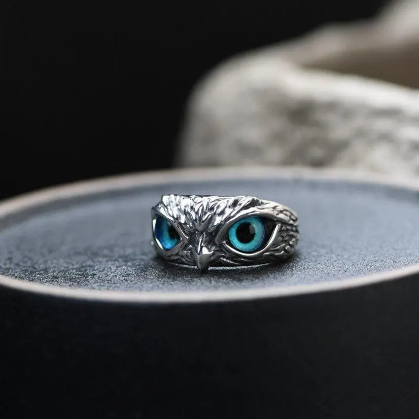 Uggla av lycka justerbar ring i silver och opal