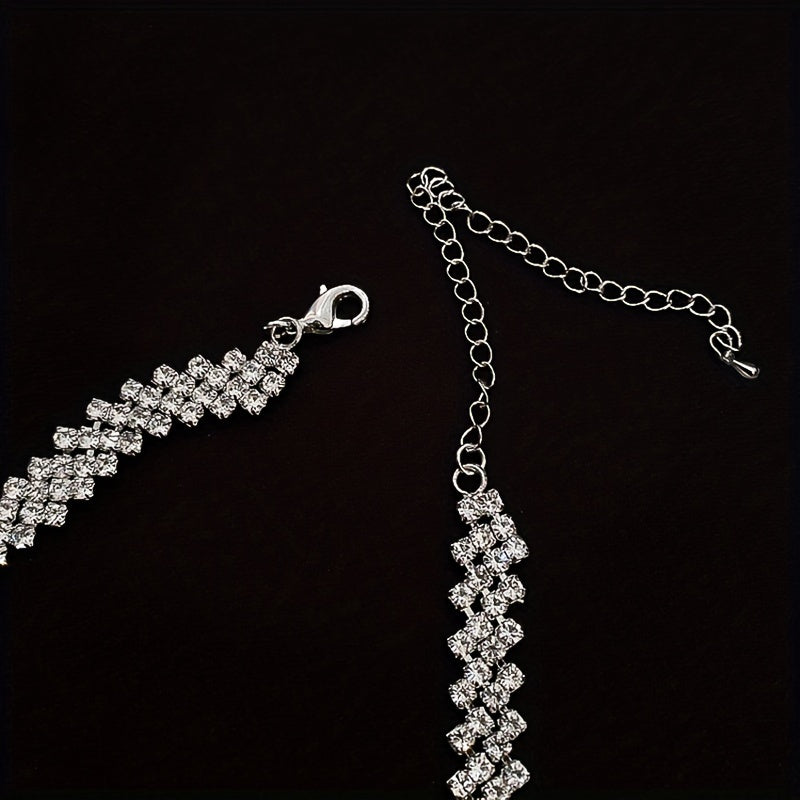 Elegant & Choker Halsband för Kvinnor