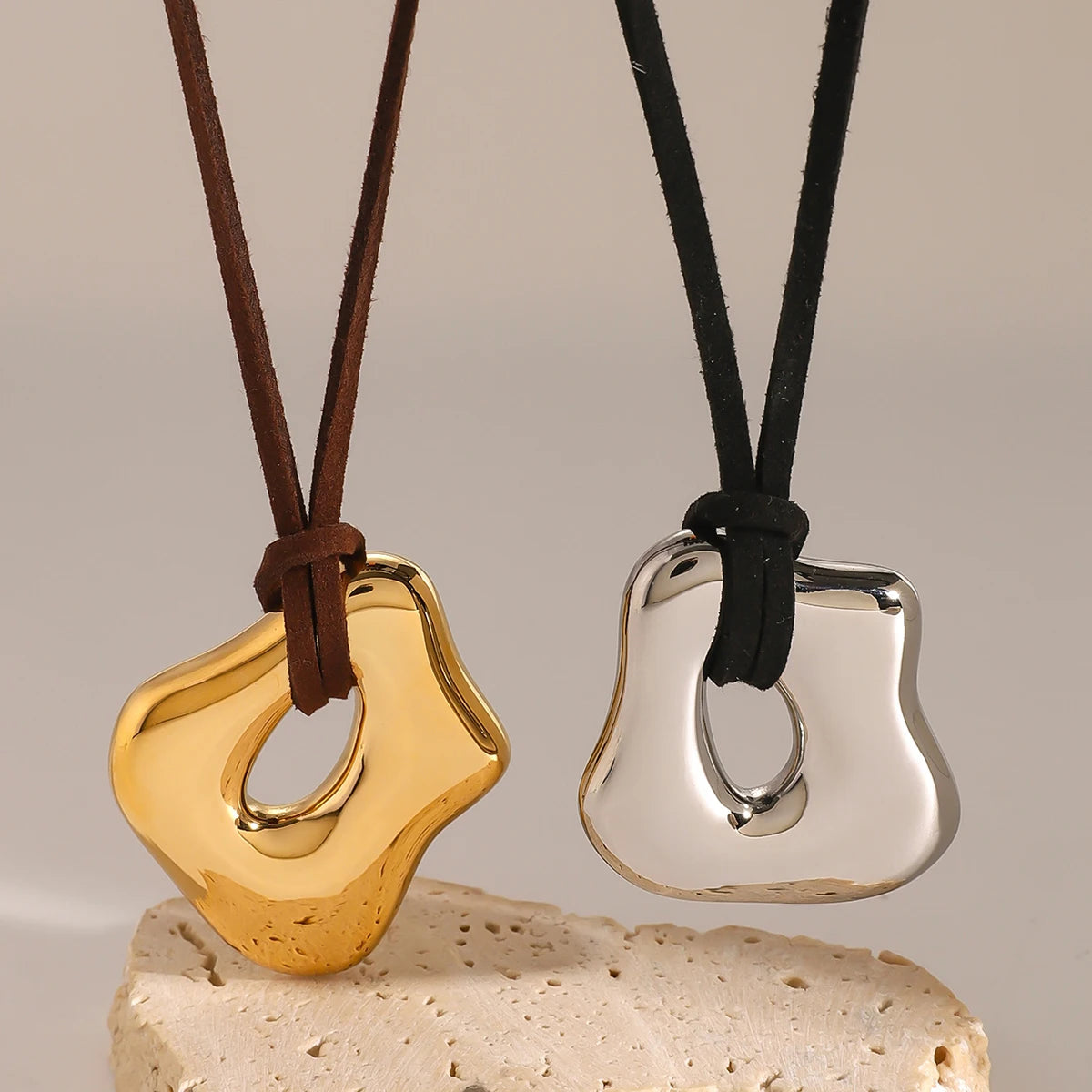 Milan - Forma Halsband