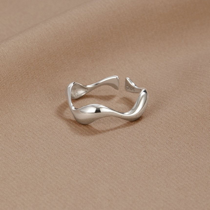 Vågor - Minimalistisk Ring