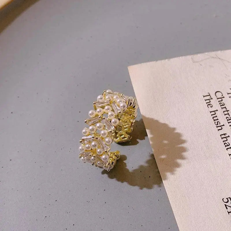 Lyxig Pärlring i Guld
