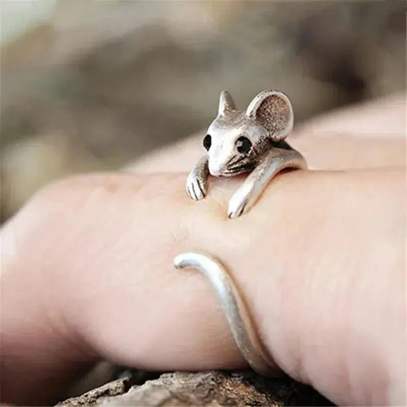Vintage Silver Musring