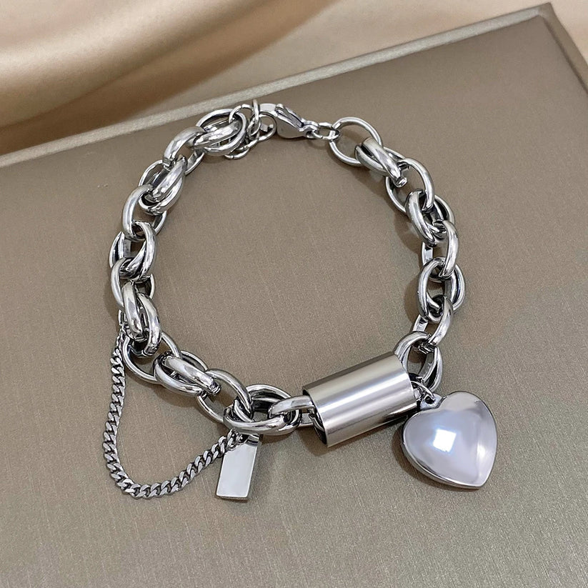 Hjärtevärmande Chunky Armband Guld