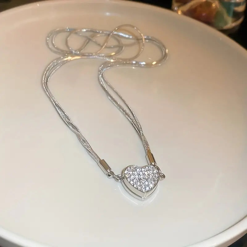 Lyxigt Hjärformad Zirkon Flerlagers Magnet Halsband