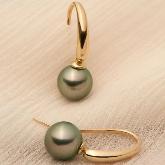 Eleganta Olivgröna Pärlörhängen