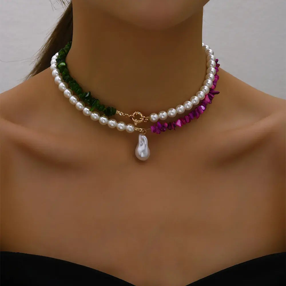 Elegant färgglad barockpärl halsband