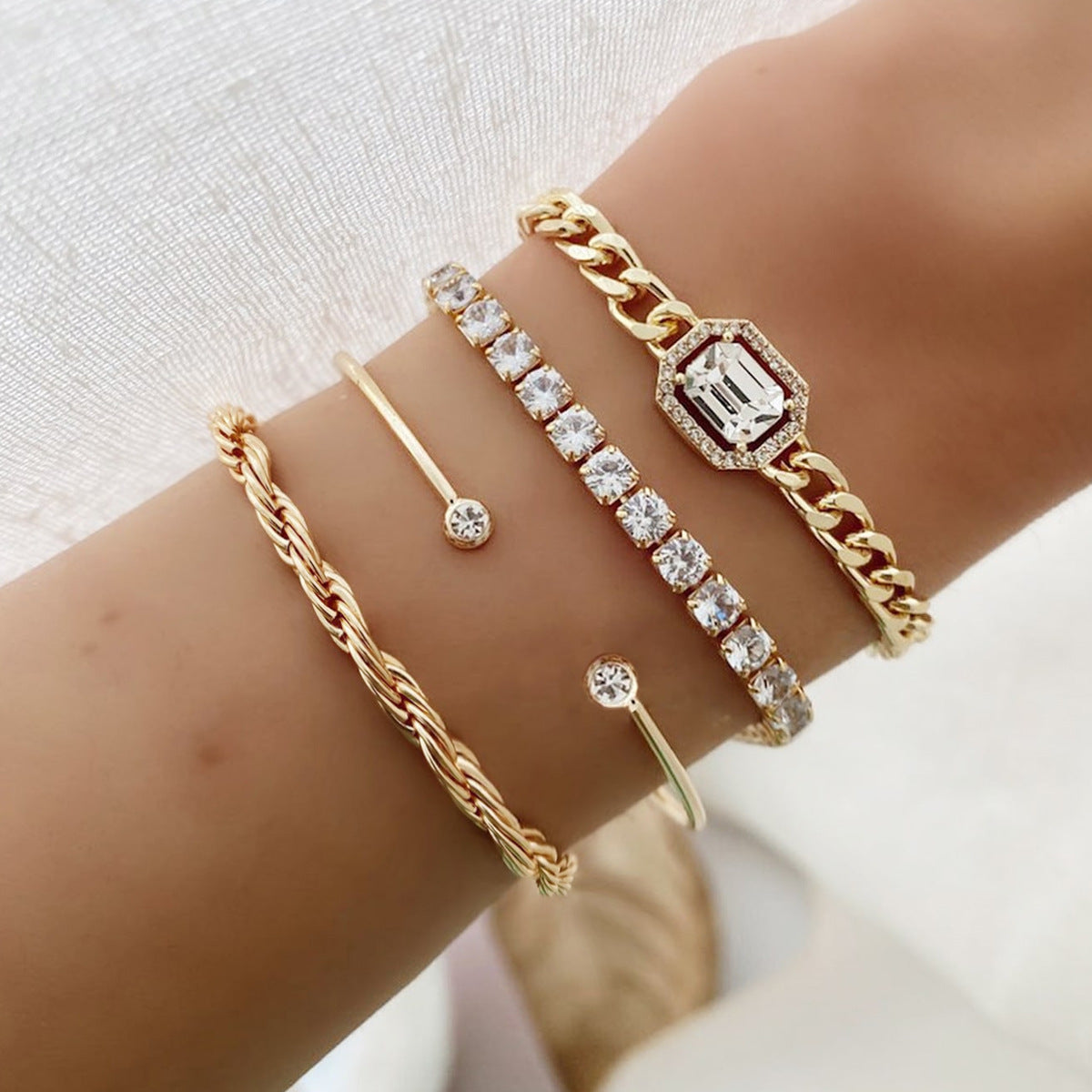 4 Delars Venus Armband Set